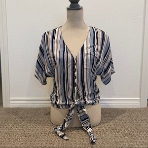 Stripe crop button down tie shirt